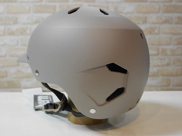 んので∷ ヤフオク! ヘルメット - XL JAPAN F... - 22 bern WATTS のカレンダ
