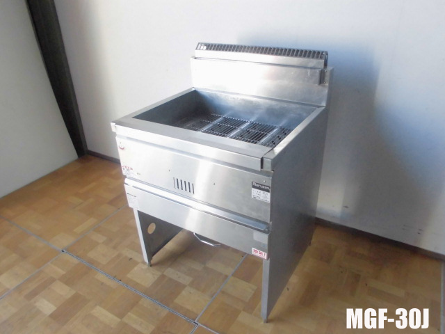 厨房 マルゼン 1槽式 フライヤー MGF-30J 都市ガス W680×D600×H800(BG1000)mm