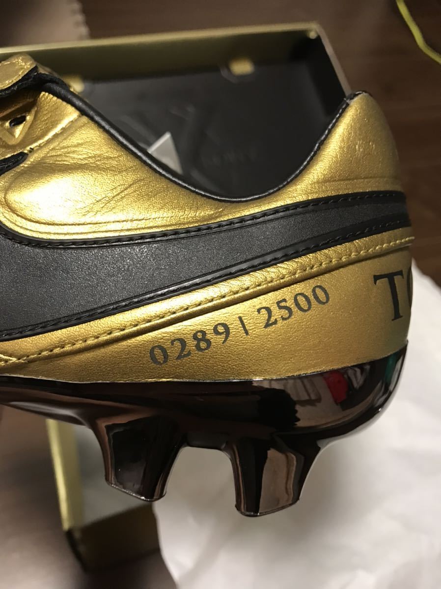 人気再入荷 Tiempo Legend Vi Se Fg 26 5 Totti X Roma 限定 2500 Nike トッティ ティエンポ 絶妙