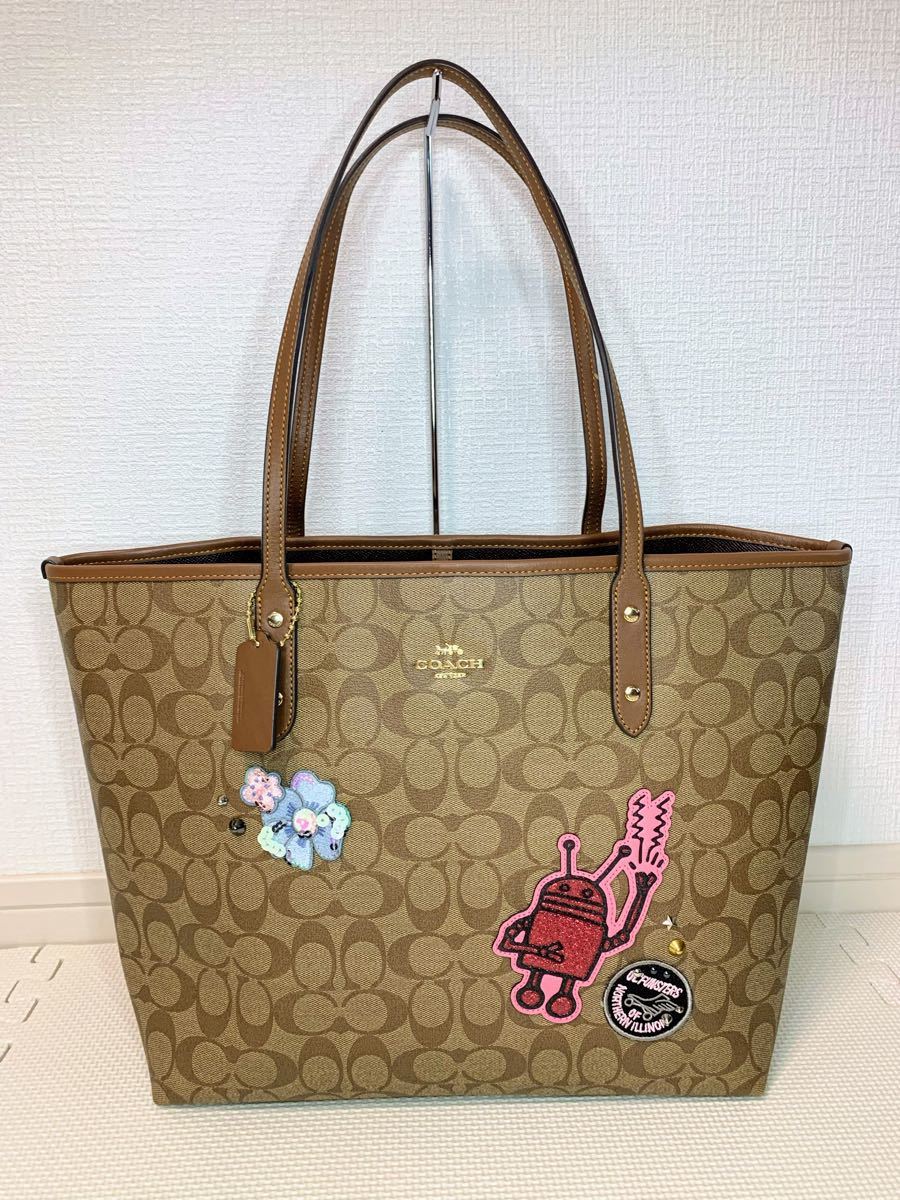 サイズ COACH コーチ♥️マルチカラー トート♥️シグネチャー柄の通販
