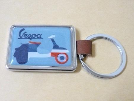 Vespa Vespa брелок для ключа красочный Key Chain FORME with Vespa emblem colourful 30x80 mm