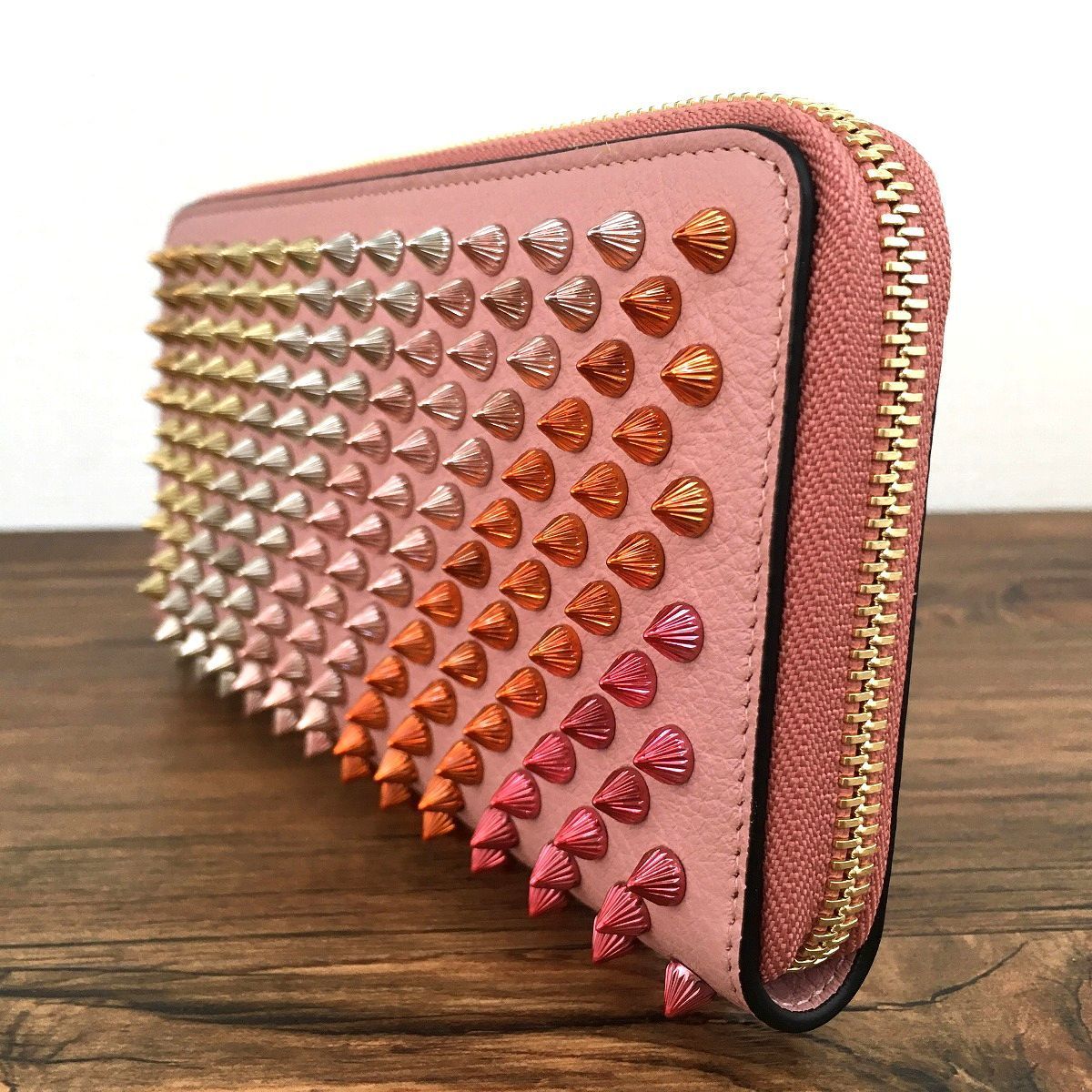 ☆送料無料☆ 未使用品 Christian Louboutin ジップラウンドファスナー