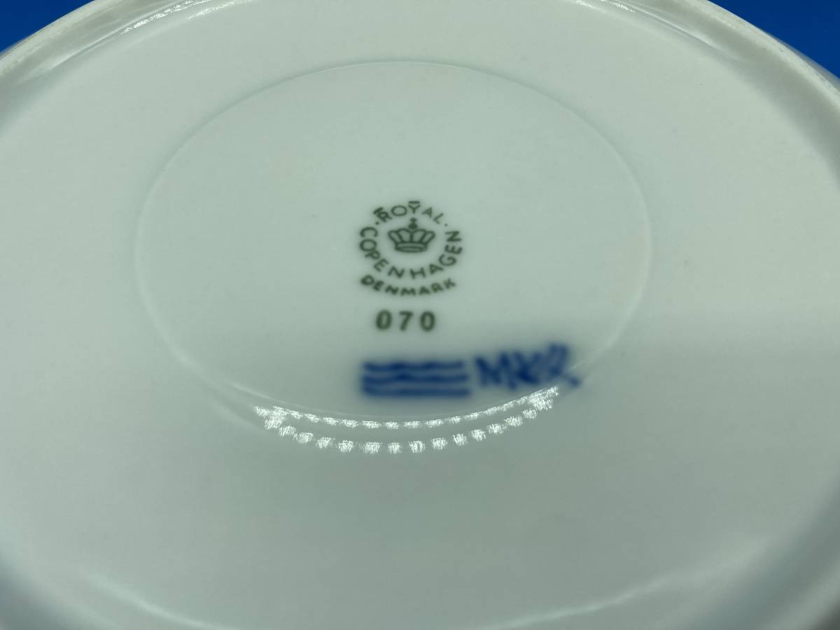 【未使用 箱なし】ROYAL COPENHAGEN ★ブルーフルーテッド フルレース A級品(1) ★カップ&ソーサー ★サイズ 75×高さ70mm / 145mm_画像10