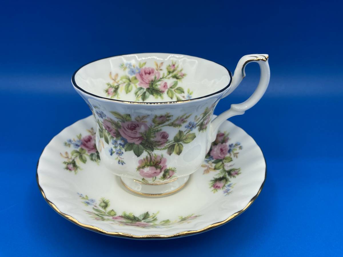 【未使用 箱なし】ROYAL ALBERT アルバート ★MOSS ROSE(3) ★カップ&ソーサー ★サイズ 90mm×高さ70mm / 140mm_画像1