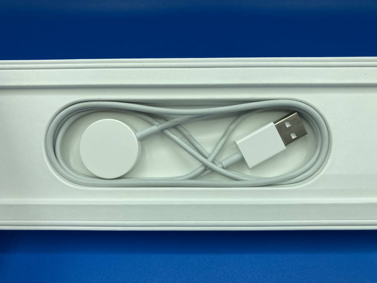 【used ほぼ未使用】Apple Watch アップルウォッチ ★SERIES6 Space Gray Aluminum Case ★Black Sport Band 40mm_画像4