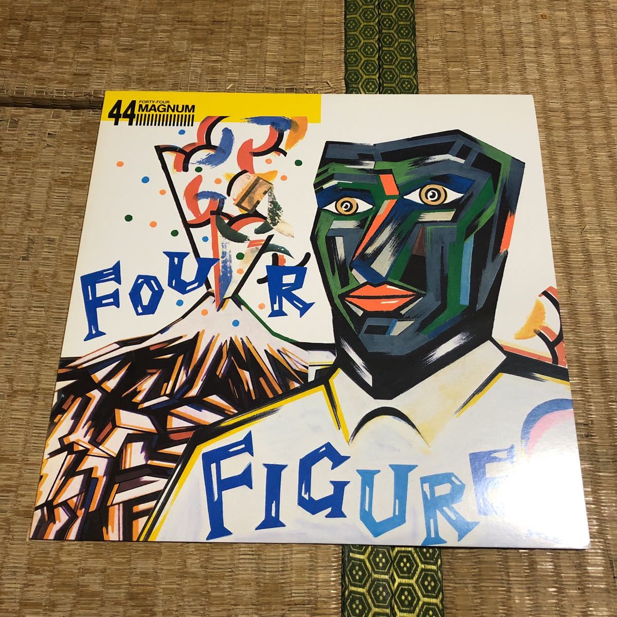44 マグナム　FOUR FIGURES 4曲入り　国内盤レコード【ジャパニーズ・メタル】_画像1
