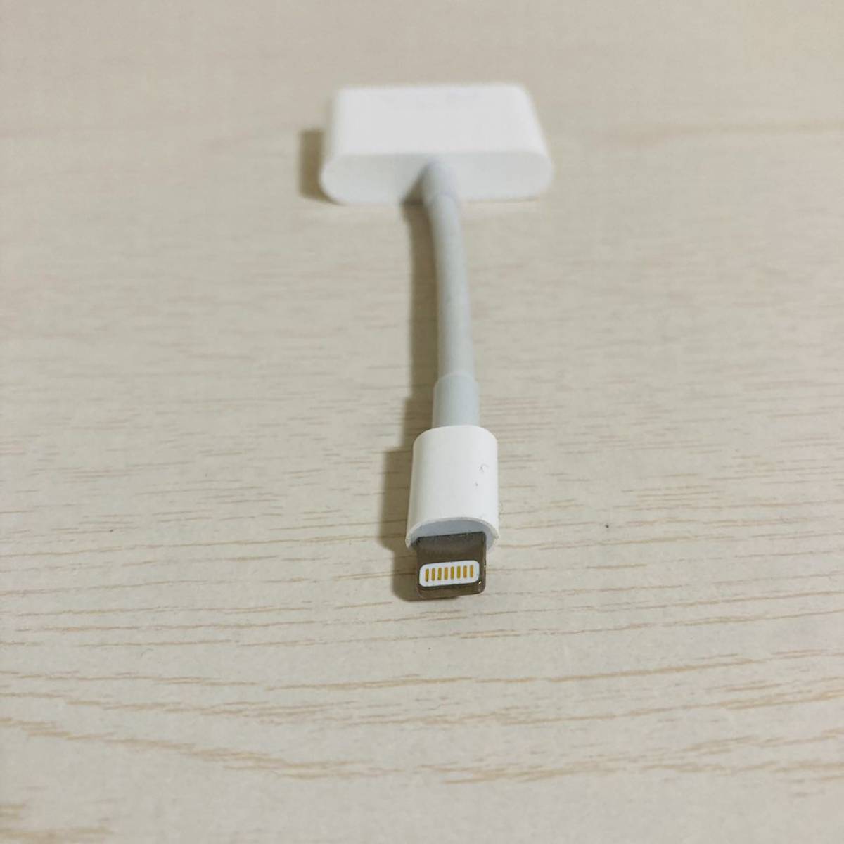 Apple iPhone Lightning HDMI 変換アダプタ ライトニング 純正品　変換ケーブル_画像4