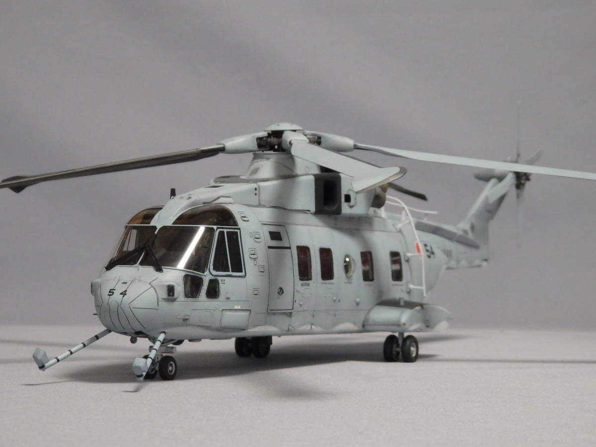 1/48 MCH-101 海上自衛隊 掃海・輸送機 塗装済完成品