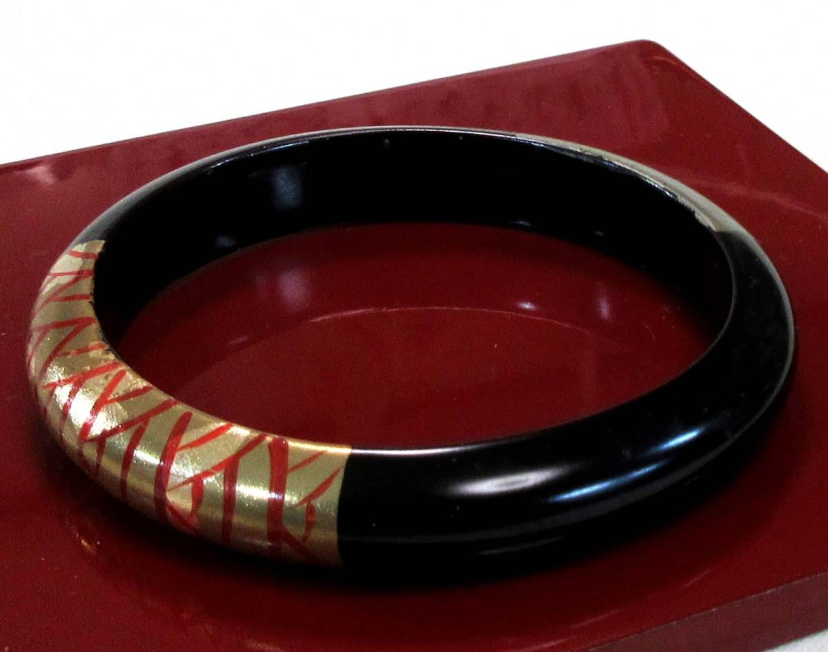 * hand .. lacqering * Aizu paint wooden lacquer paint bracele .. type black paint blue sea wave * free shipping 