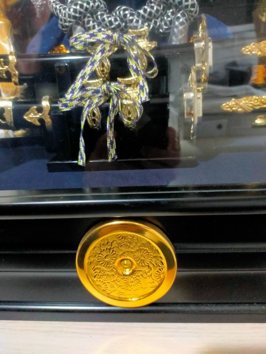 美品 人形の久月 五月人形 兜 刀 ケース入り 飾り こどもの日 オルゴール付