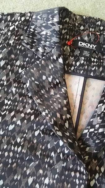 コート　ジャケット　DKNY　ダナキャラン　薄手　２　身幅49　＄695　_画像3
