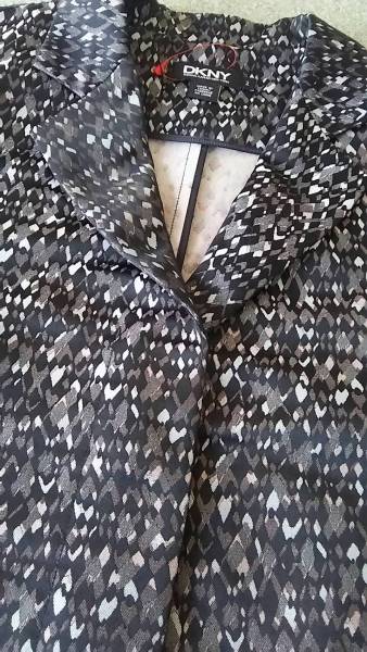 コート　ジャケット　DKNY　ダナキャラン　薄手　２　身幅49　＄695　_画像2