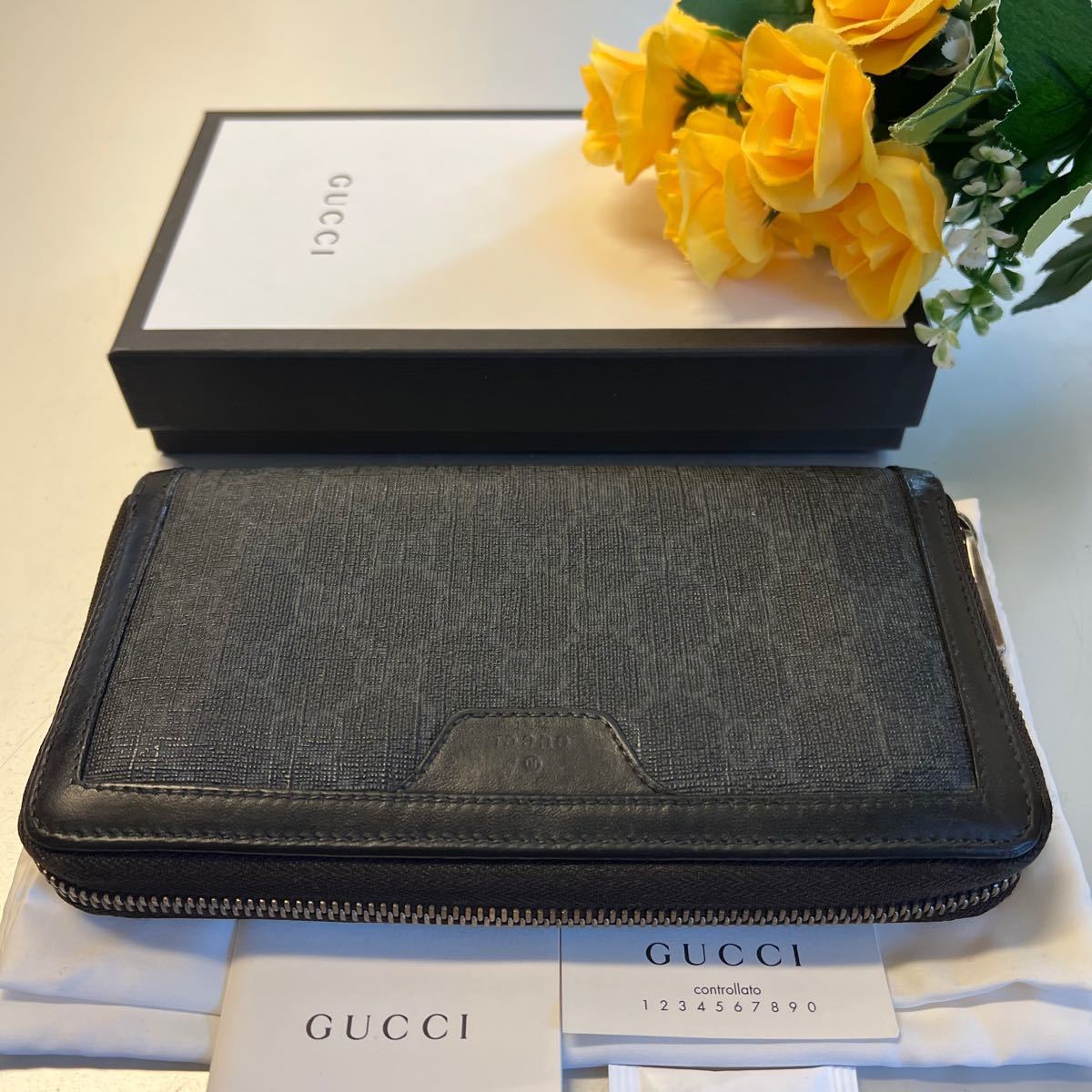 未使用に近い! グッチ GUCCI 財布 長財布 GGスプリーム ラウンド