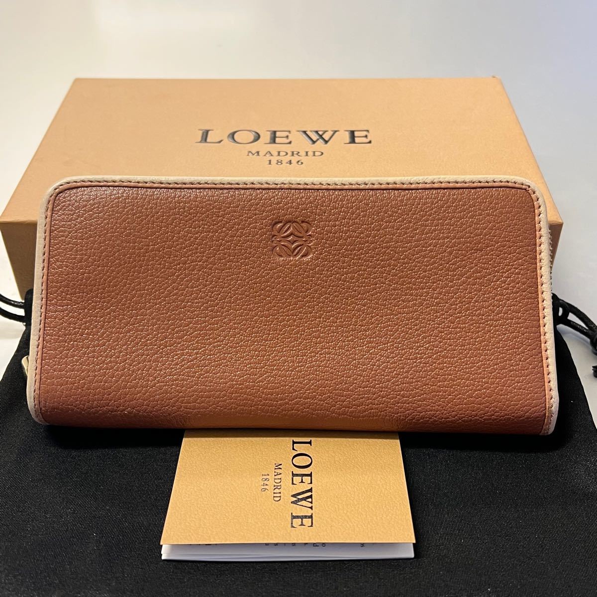 新品同様‼️ ロエベ LOEWE 財布 長財布 アマソナ ラウンドファスナー