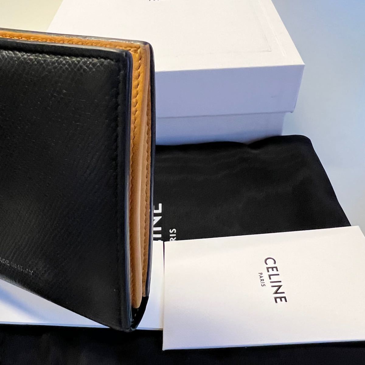 未使用に近い! セリーヌ CELINE 財布 二つ折り 折り財布 マルチ