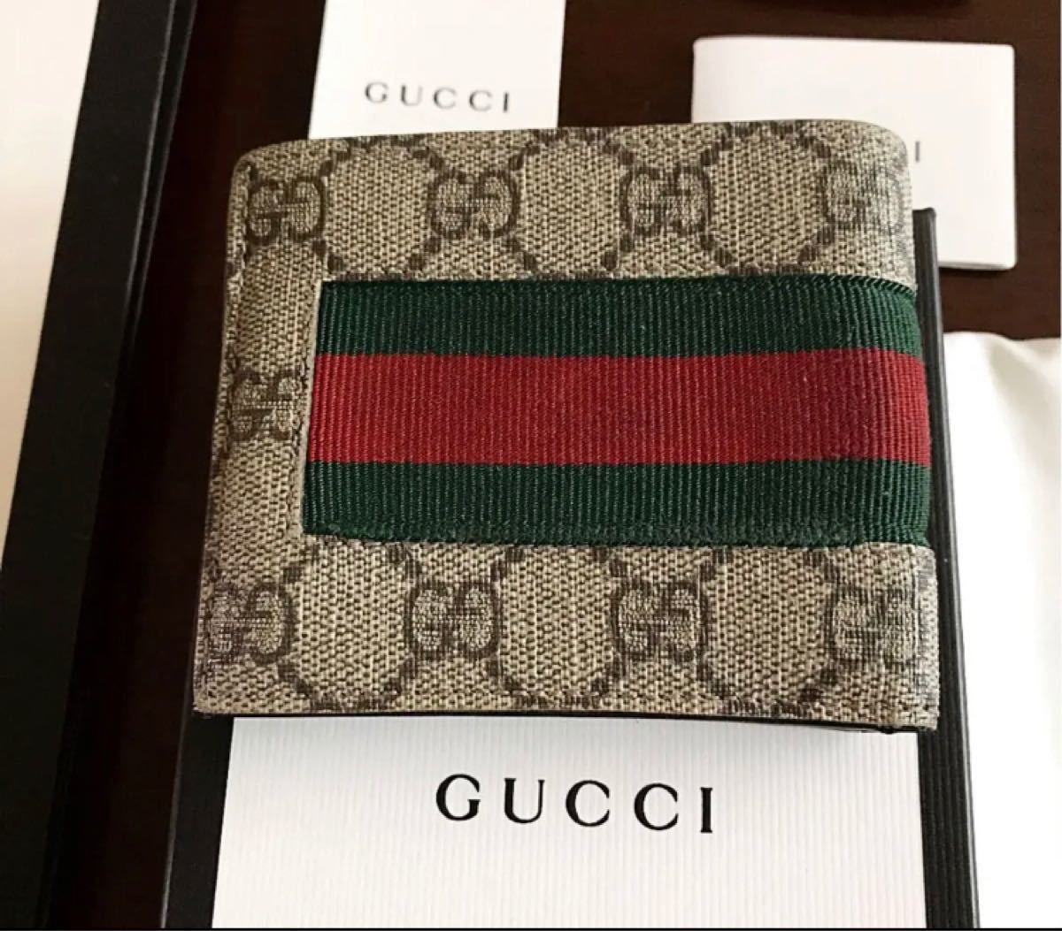 GUCCI グッチ ビー 折りたたみ財布