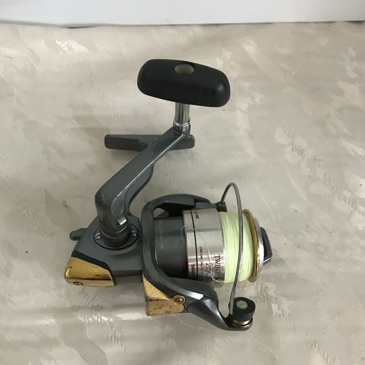 SHIMANO TWIN POWER2500 リール_画像1