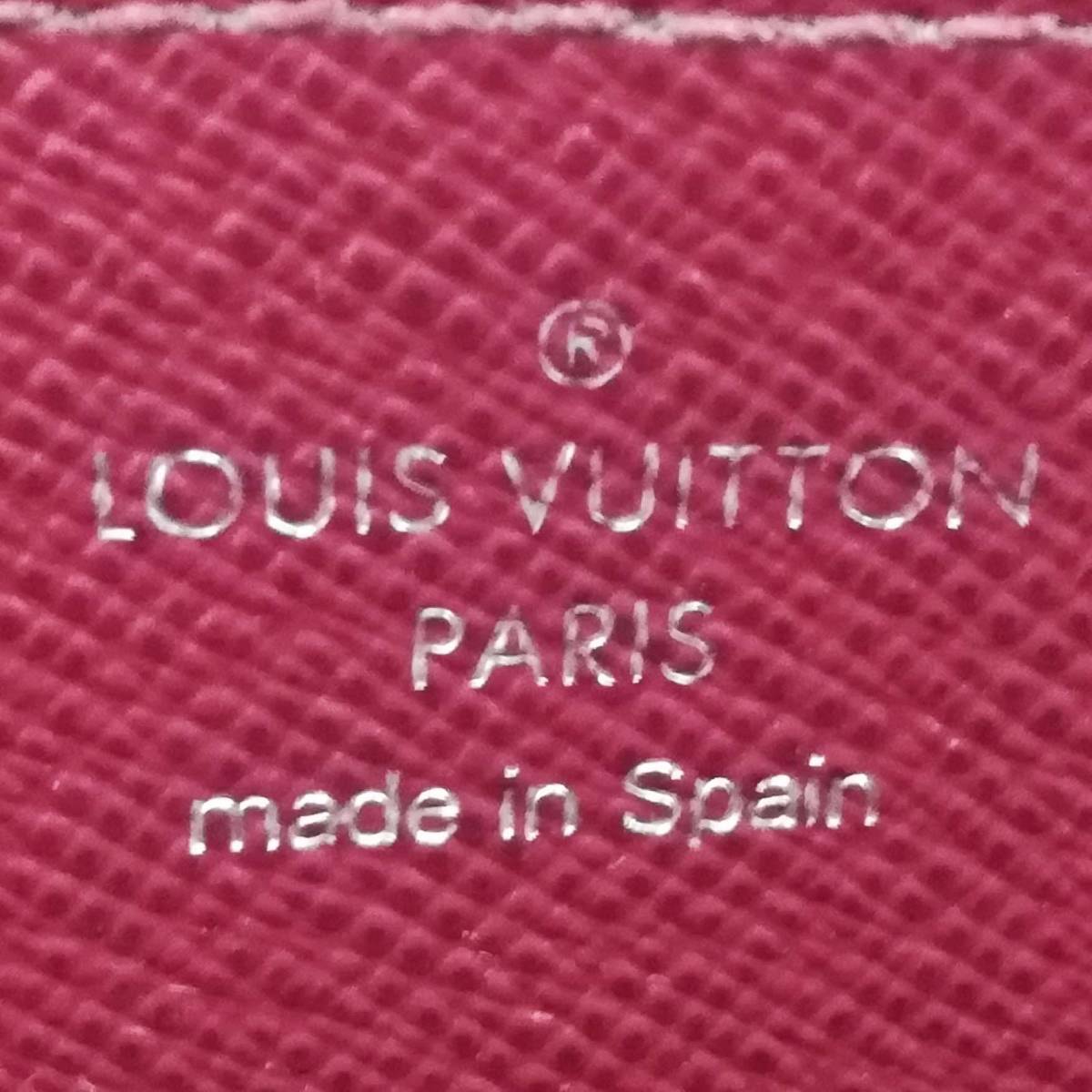 【良品】ルイヴィトン（エピ）ジッピー・ウォレット　ラウンドファスナー　長財布　フューシャ　ボルドー　17年式 M61858【送料無料】671