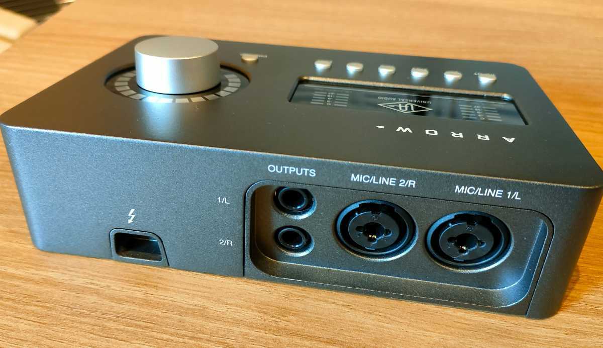 UNIVERSAL AUDIO ARROW オーディオインターフェース