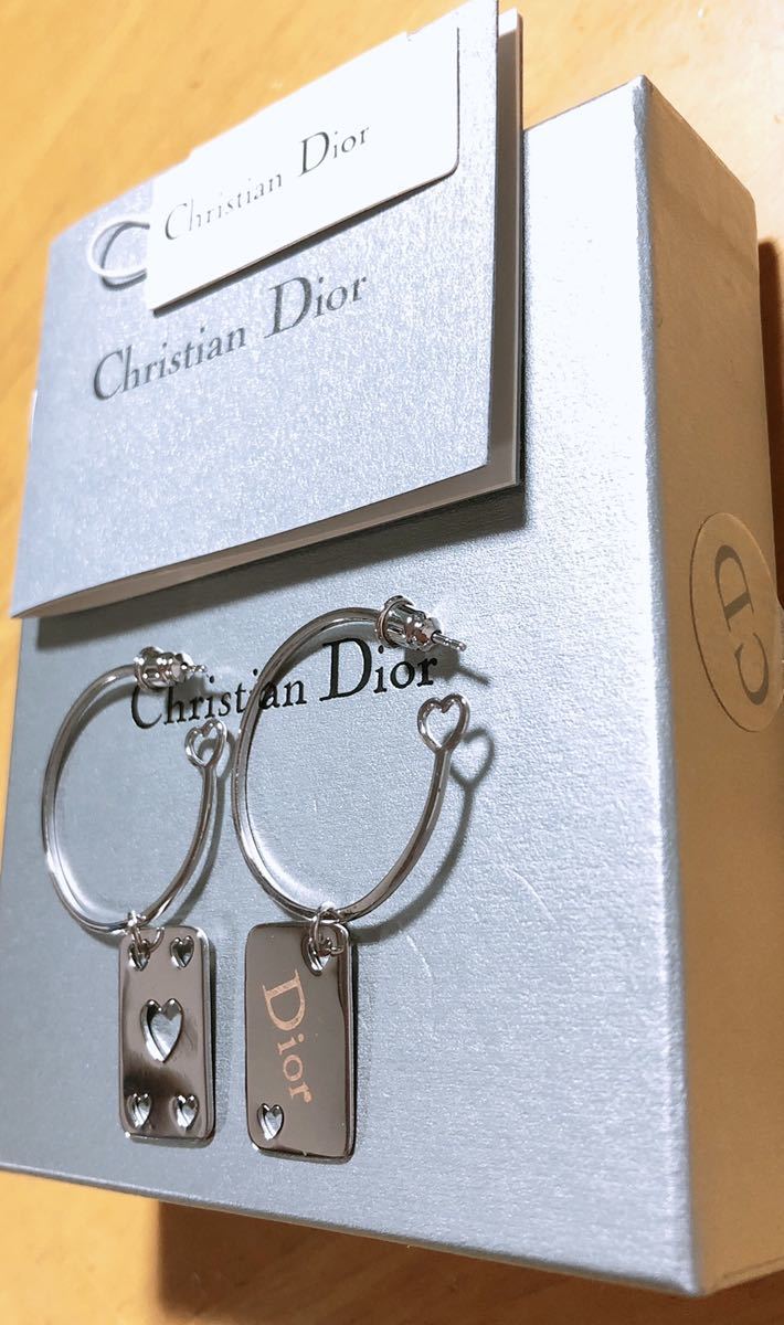 Christian Dior ディオール 揺れる フープピアス シルバー ハート