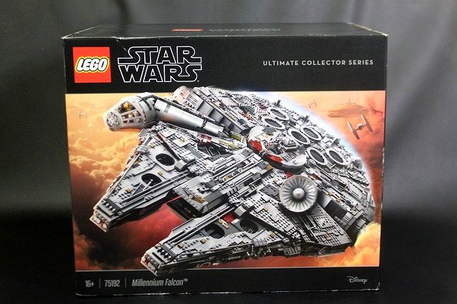 LEGO レゴ スターウォーズ ミレニアムファルコン 75192 7541ピース STARWARS ULTIMATE COLLECTOR SERIES Millennium Falcon_画像1