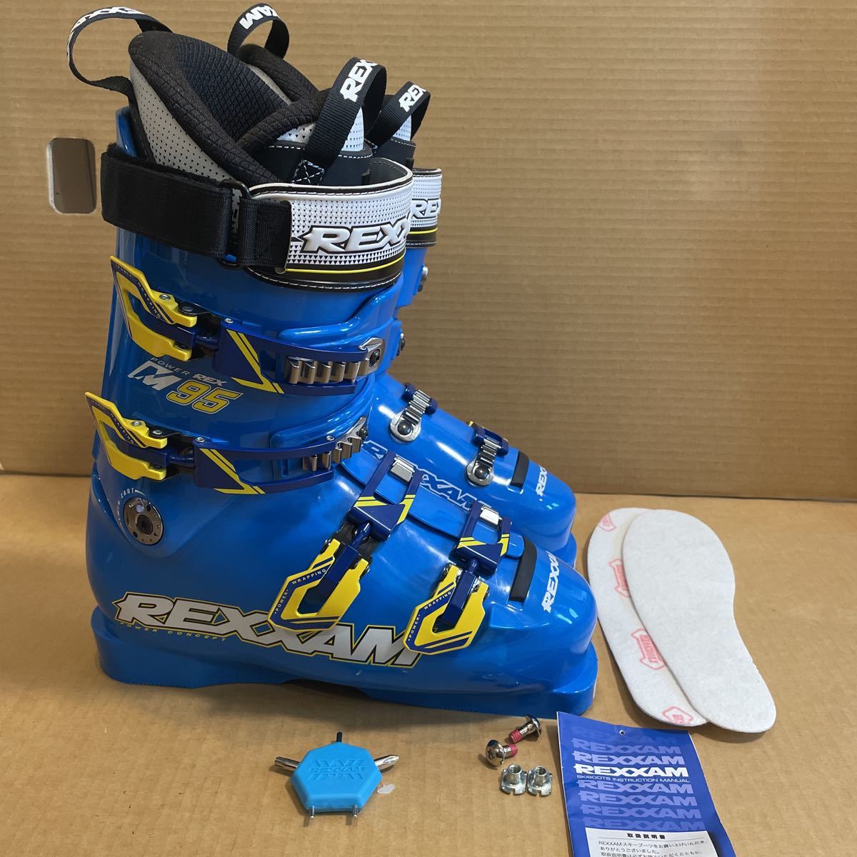 半額以下!新品未使用 送料込 定価77000円【27.0】REXXAM POWER REX