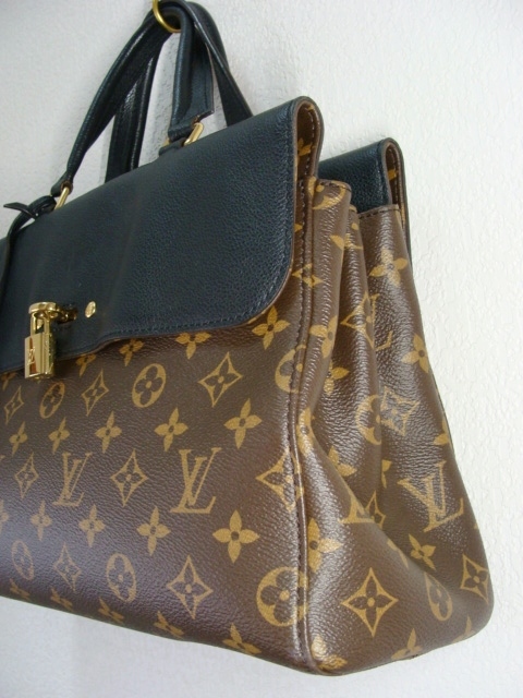 LOUIS VUITTON ルイヴィトン ◇ M41737 モノグラム ヴィーナス PVC レザー ハンド バッグ 鞄 ノワール ゴールド 金具_画像4