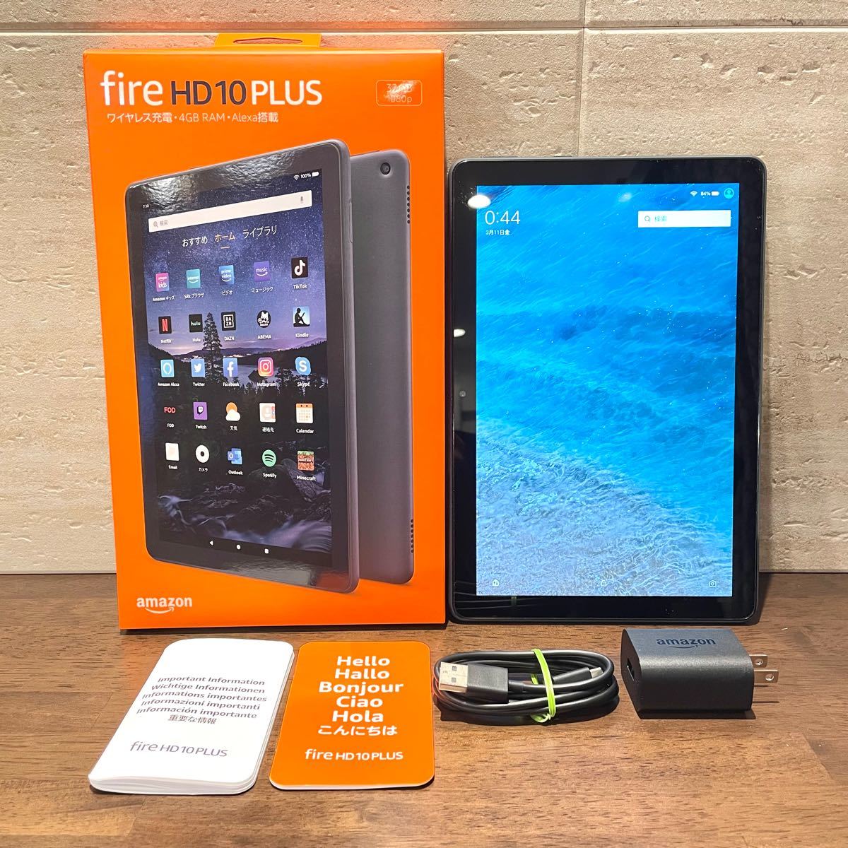 Amazon fire HD 10 PLUS 4GB RAM 第11世代 32GB ブラック 美品
