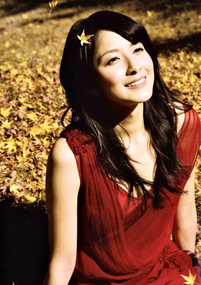 雅虎代拍 写真集 松木里菜 Act 1 判 上製本 09年発行 初版 1stリリース Cfガール 透過美肌 独身女性の休日 ビキニフィット Af 7076