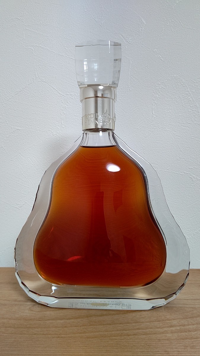 ヘネシー リシャールの空き瓶 （中身は別酒） - ruizvillandiego.com
