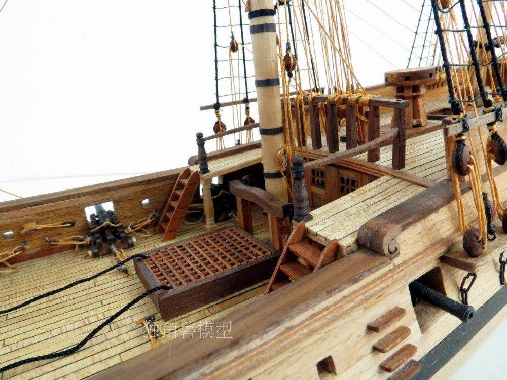 【送料無料/税込】 米国 ガラガラヘビ 1782 1/50スケール 船 帆船 ボート ヨット 木製 模型 モデルキット プラモデル キット 組み立て式_画像2