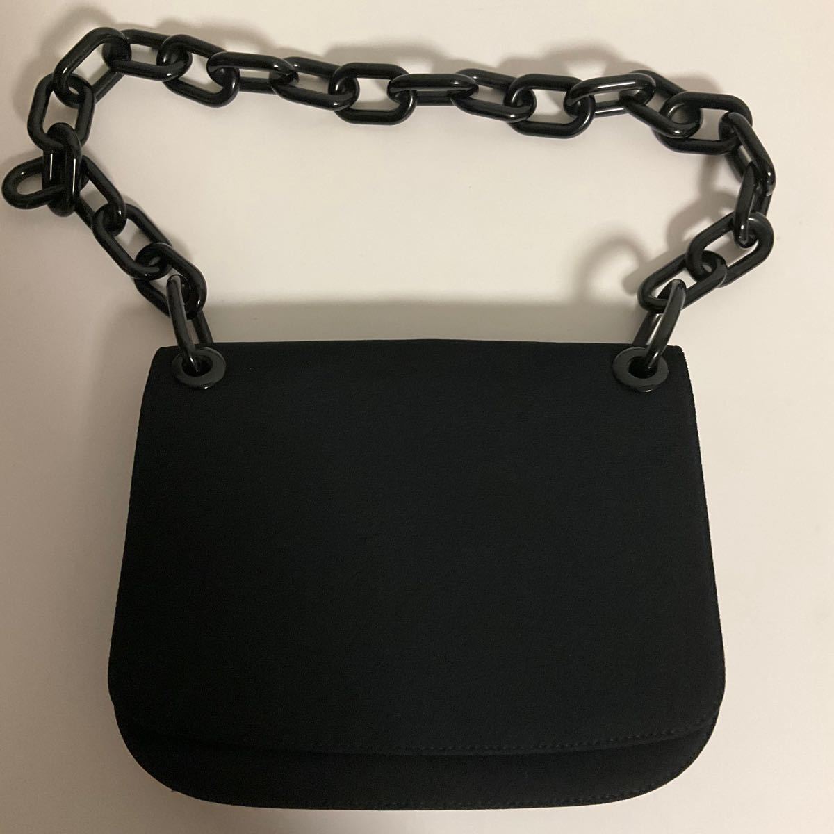 PRADA プラスチック チェーン バッグ|Yahoo!フリマ(旧PayPay PRADA プラスチック チェーン バッグ|Yahoo!フリマ(旧PayPay
