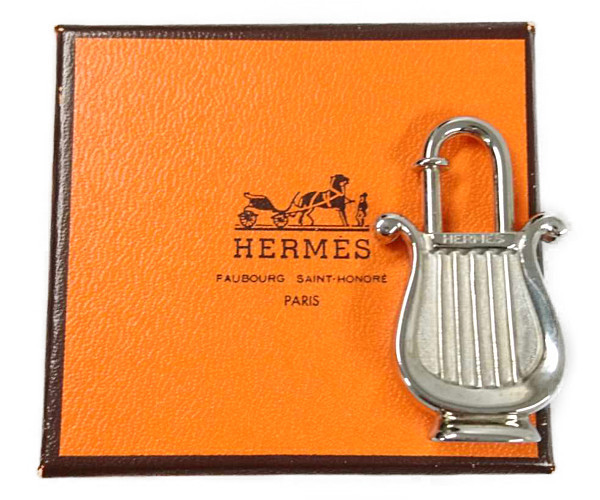 【お気に入り】 チャーム トップ ハープ 1996年 カデナ エルメス HERMES シルバー K1/27208 正規品 その他