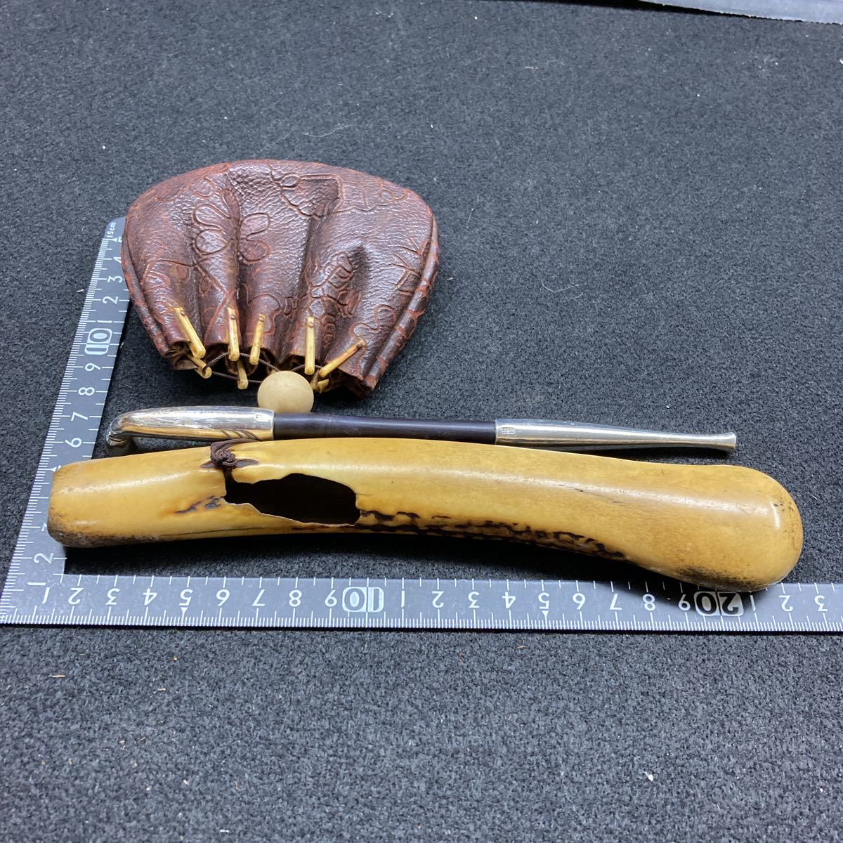 煙草入れ 鹿角 製煙草管入れ 純銀製煙管 皮製煙草入れ アンテーク