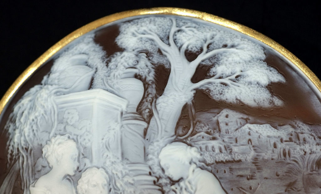 D2561【フランコ・スカラ】GINZA TANAKA シェルカメオ 最高級18金無垢ブローチ,トップ 重さ36.8g 幅81.8×80.9mm_画像4