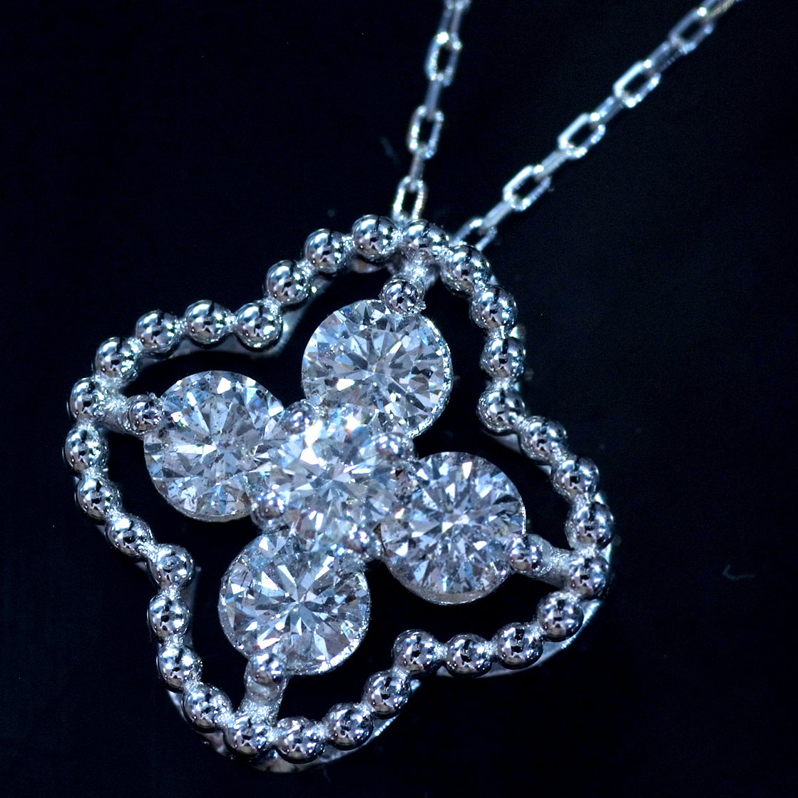 PN5515WG【BC新作ウェディングジュエリー】Clover Diamond Necklace