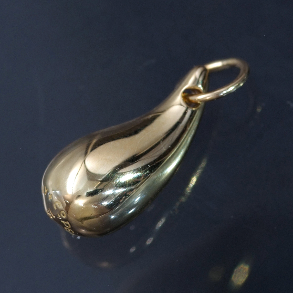 F0270【Tiffany&Co. 1837】エルサ・ペレッティ ティアドロップ 最高級18金無垢ペンダントトップ 重量3.74g 幅16.5×6.6mm