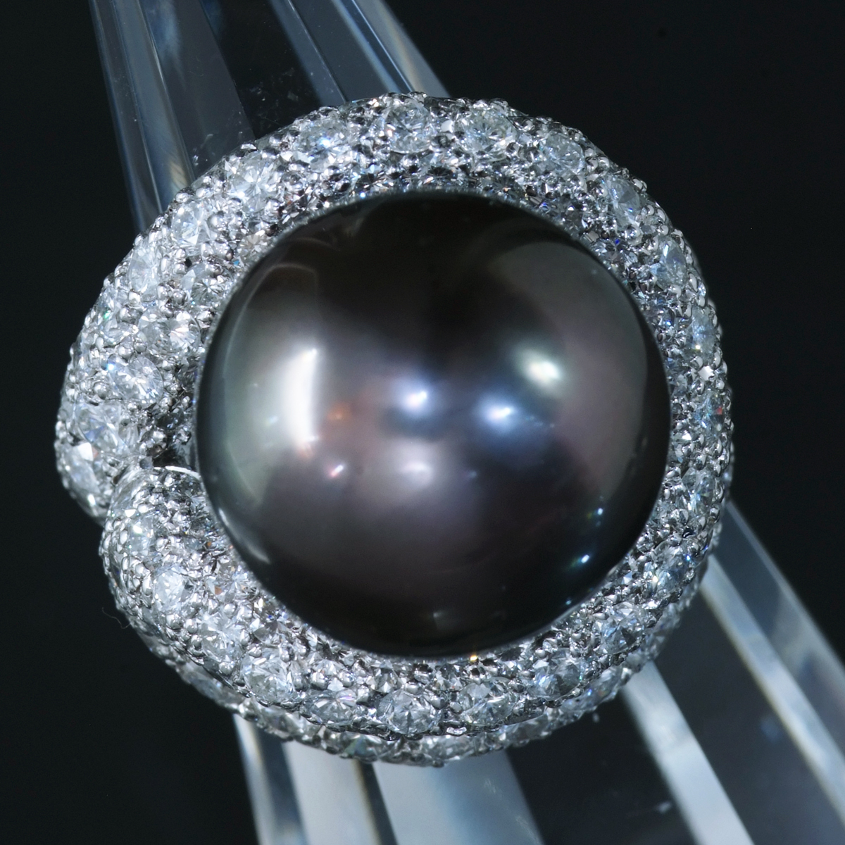 超歓迎 美しい大粒南洋黒真珠１５．８mm F2307 天然絶品ダイヤモンド５