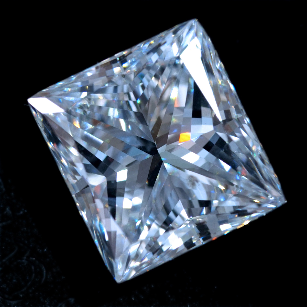 F0652【PRINCESS CUT】天然大粒絶品ダイヤモンド４．０２３ct F SI1 ルース 中央宝石研究所ソーティング_画像3