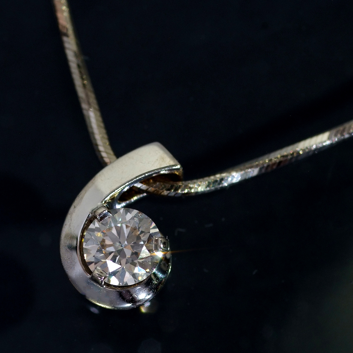新作からSALEアイテム等お得な商品満載 F0784【KASHIKEY】カシケイ 最高級18金BG無垢ネックレス 美しいブラウン天然ダイヤモンド０．３０ct イエローゴールド