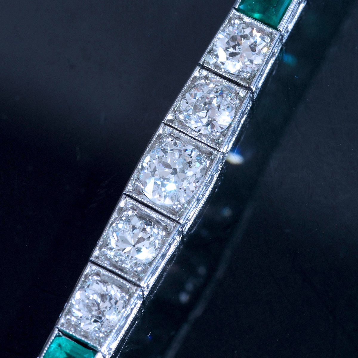 【ふるさと割】 C1924 アンティーク最高級Pt850無垢ブレスレット エメラルド 絶品オールドヨーロピアンカットダイヤモンド ダイヤモンド