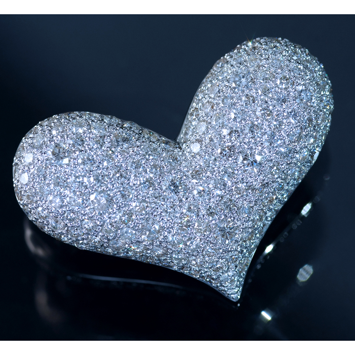 都内で F0896【HEART】天然絶品ダイヤモンド４．００ct 幅24.7×35.0mm