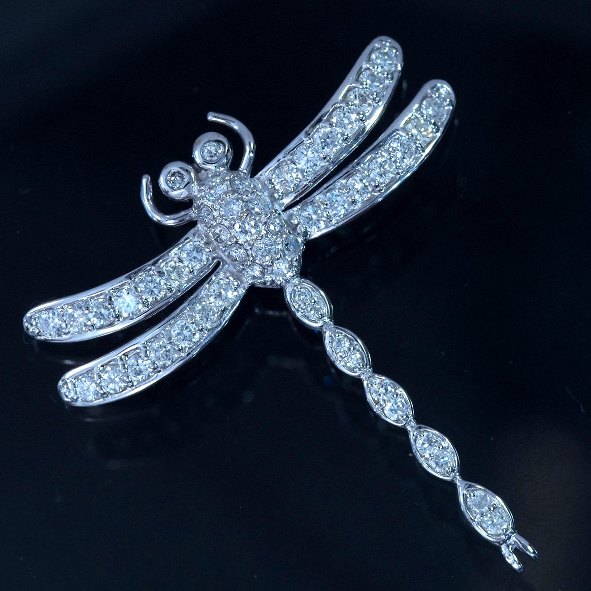 E9969【dragonfly】トンボ 美しい天然ダイヤモンド１．１１ct 最高級18金/14金WG無垢ブローチ/ペンダントトップ