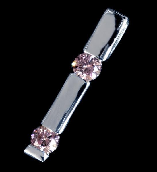 A6911 天然ピンクダイヤモンド０．０８５、０．０８１ 最高級Pｔ900無垢ペンダントトップ