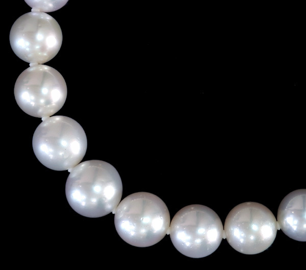 E6915 美しい大粒南洋真珠１３．１５～９．４０mm SLVネックレス 長さ45cm 重量74.07g