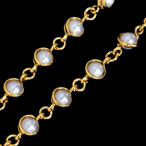 A9347【pomellato】ポメラート 美しいアコヤ真珠６．８mm 最高級18金無垢セレブリティネックレス_画像1