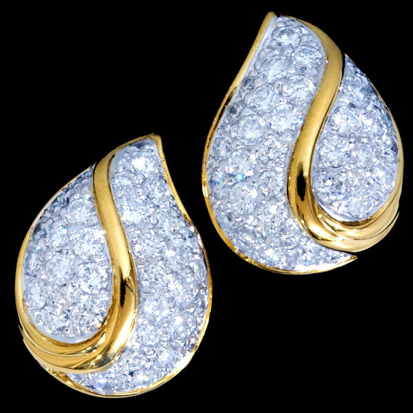 愛用 B1862 幅23.0×17.0mm 最高級18金/Pt900無垢セレブリティピアス 重