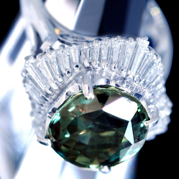 B4487 美しい大粒アレキサンドライト６．３５ct 天然絶品ダイヤモンド 