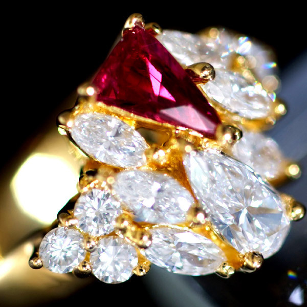 B3815 美しいルビー０．４５ct 天然大粒絶品ダイヤモンド０．４２、０．９１ct 最高級18金無垢リング サイズ10.5 重さ5.9g 縦幅12.8mm_画像3