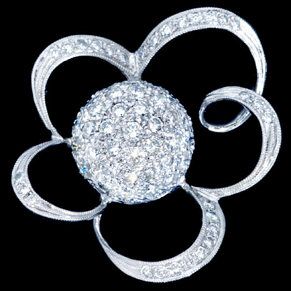 【再入荷】 A5464【FLOWER】天然絶品ダイヤモンド２．０８ct 最高級18KWG無垢セレブリティペンダントトップ ダイヤモンド